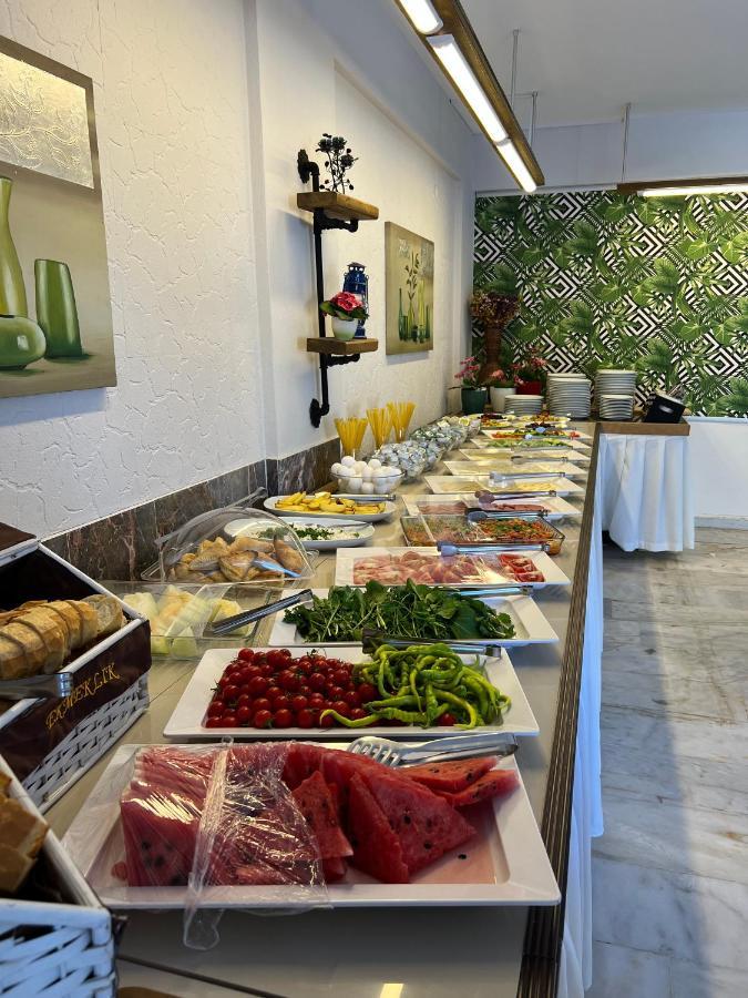 Bayram Hotel Çeşme Zewnętrze zdjęcie